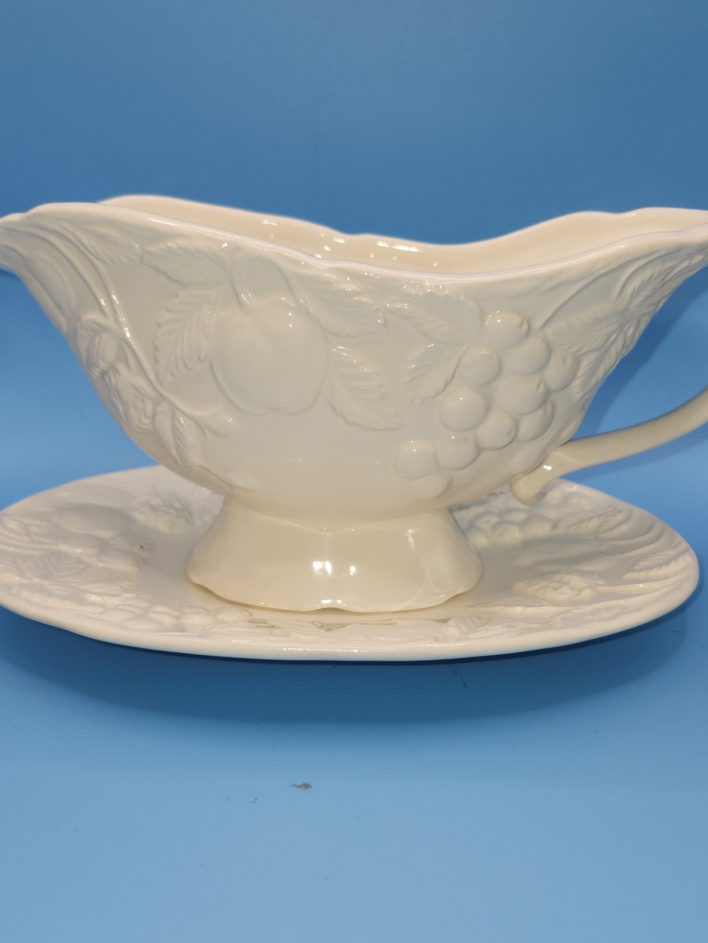 VTG Himark Garden White Ceramic Gravy Boat Underplate Set Fruit Japan Embossed